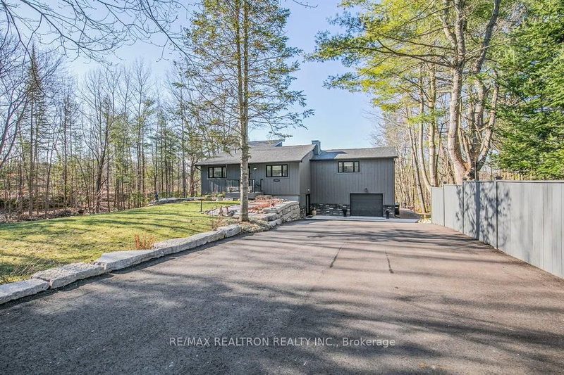 5145 Severn Pines Cres, Severn, L0K 2B0 | Image 2