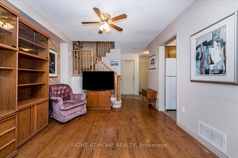 142 Leslie Ave, Barrie, L4N 9P4 | Image 3