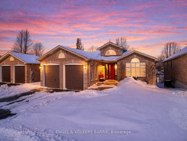 302 Livingstone Street E