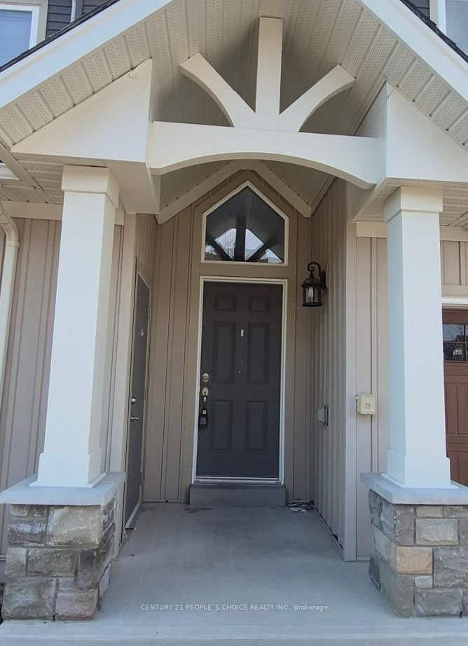 5 Gregory Ave, Collingwood, L9Y 0Z5 | Image 3