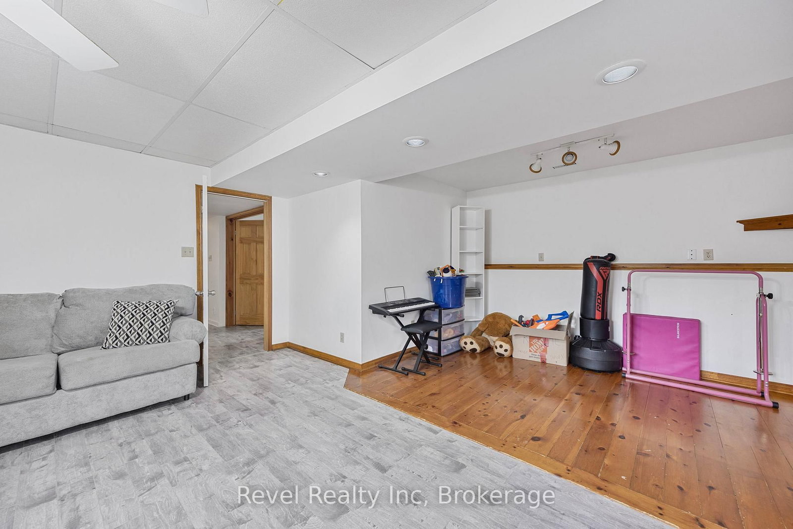 Listing Image 20