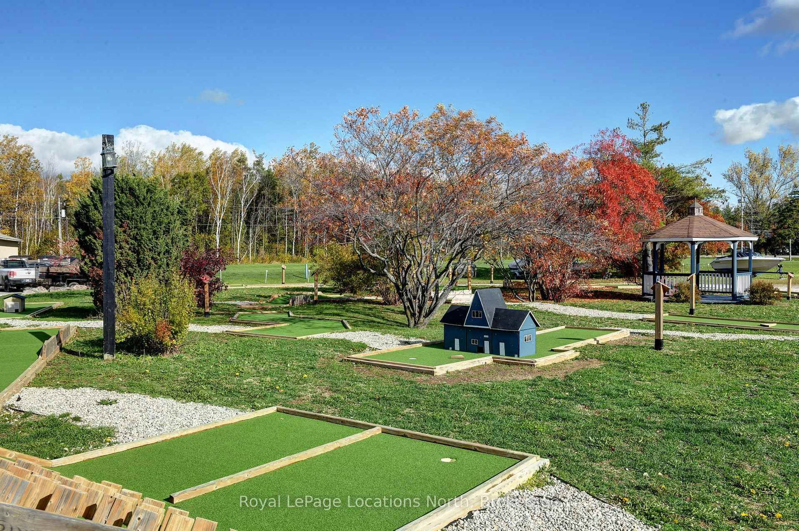 Mobile/Trailer for sale at 24 Prince Charles Avenue, Springwater, Ontario, L0L 1P0 - Rural Springwater - MLS: S12901452