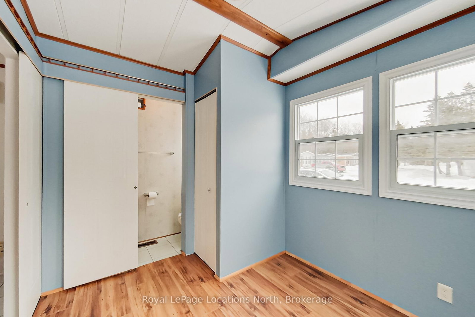 Mobile/Trailer for sale at 24 Prince Charles Avenue, Springwater, Ontario, L0L 1P0 - Rural Springwater - MLS: S12901452