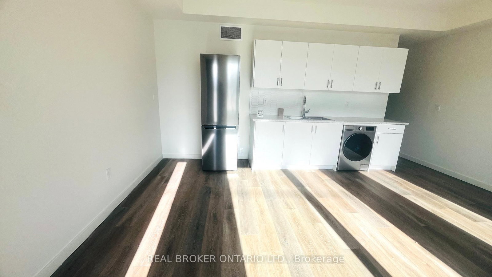 19 RAINWATER Lane, Unit MAIN - Photo 6