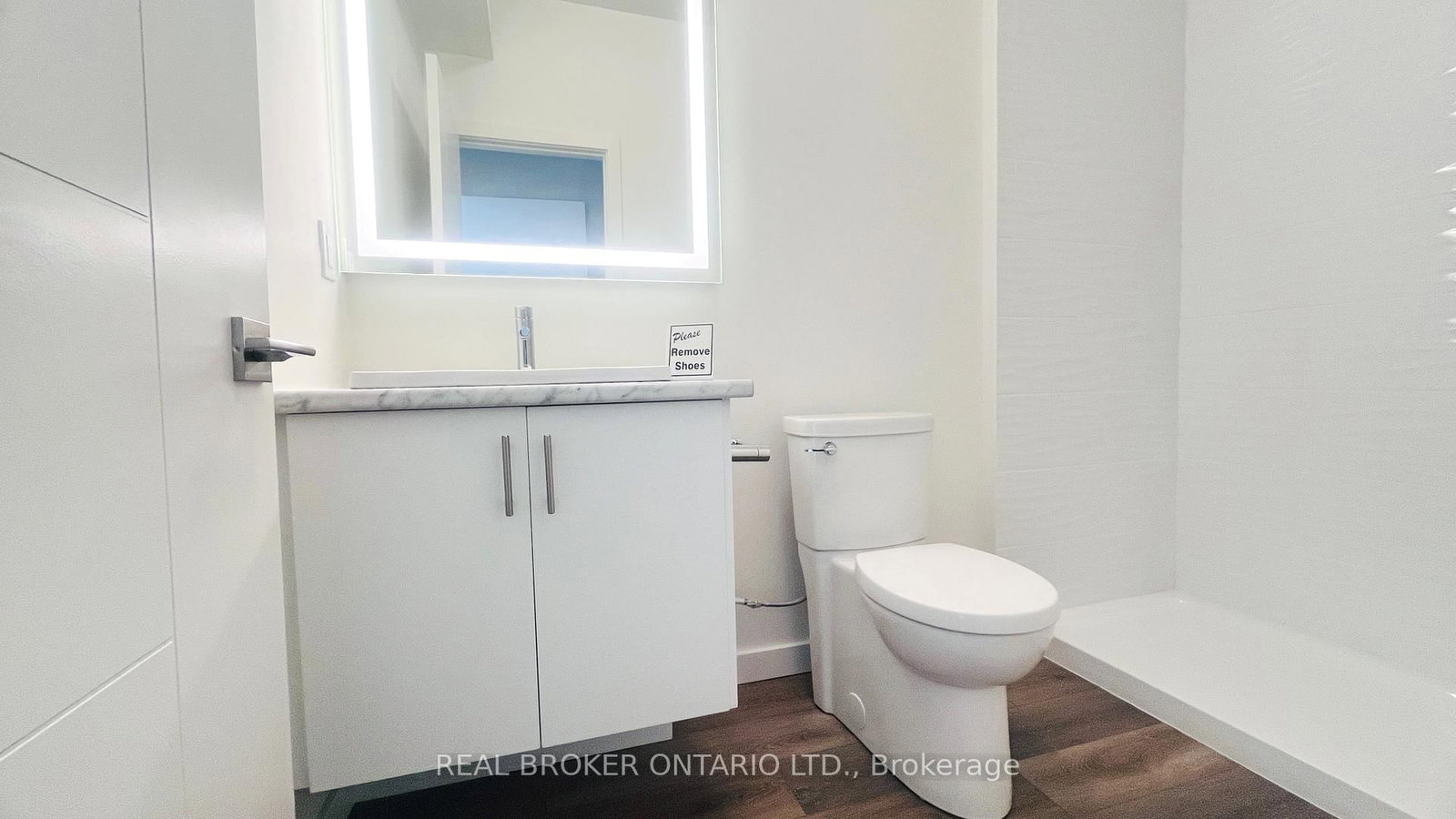 19 RAINWATER Lane, Unit MAIN - Photo 9