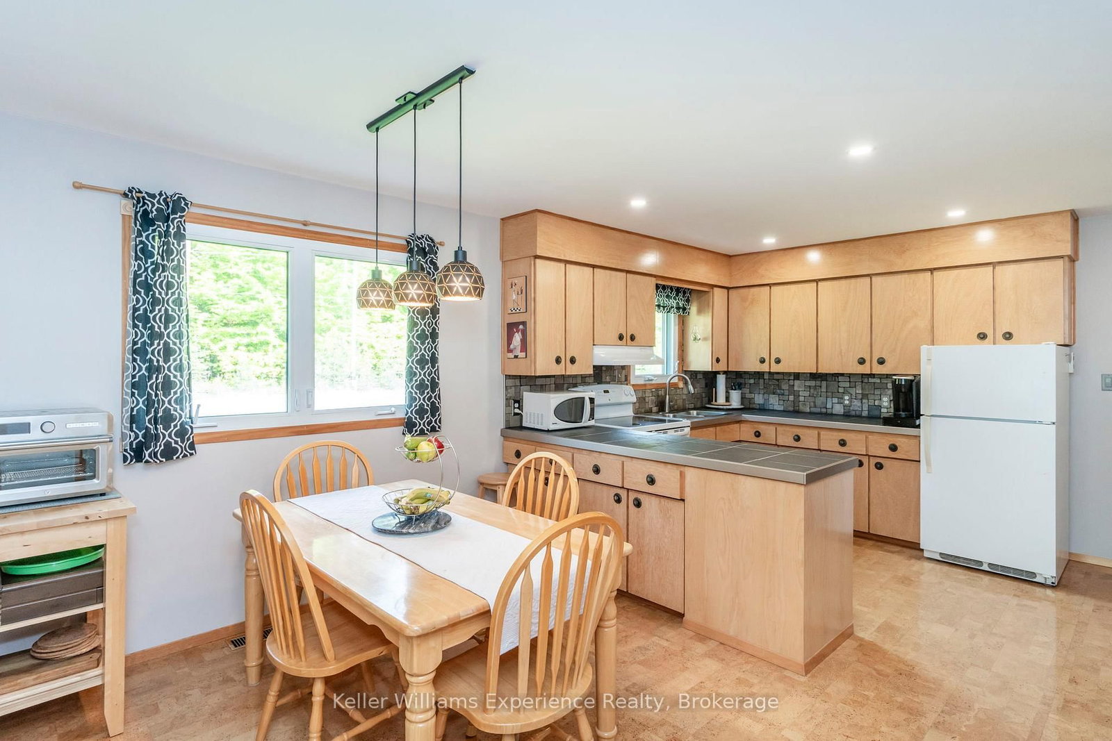 450 Concession 11 Road E • Tiny, ON photo 10