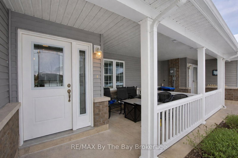 30 Ivy Cres, Wasaga Beach, L9Z 0H8 | Image 3