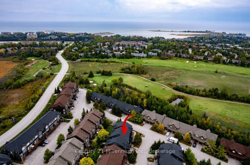 15 - 6 Wildrose Tr, Collingwood, L9Y 0J4 | Image 2