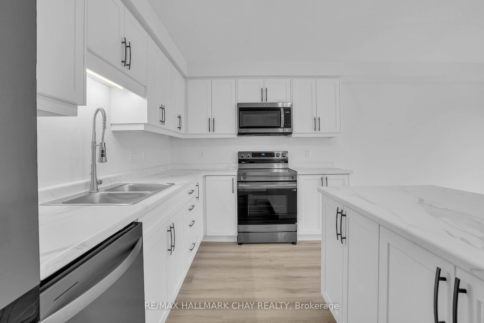 Townhouse for sale at Lot 32 169 Queen Street, Springwater, Ontario, L0L 1P0 - Elmvale - MLS: S12904516