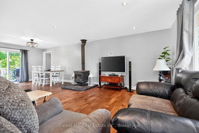 161 Forest Harbour Parkway • Tay, ON photo 8