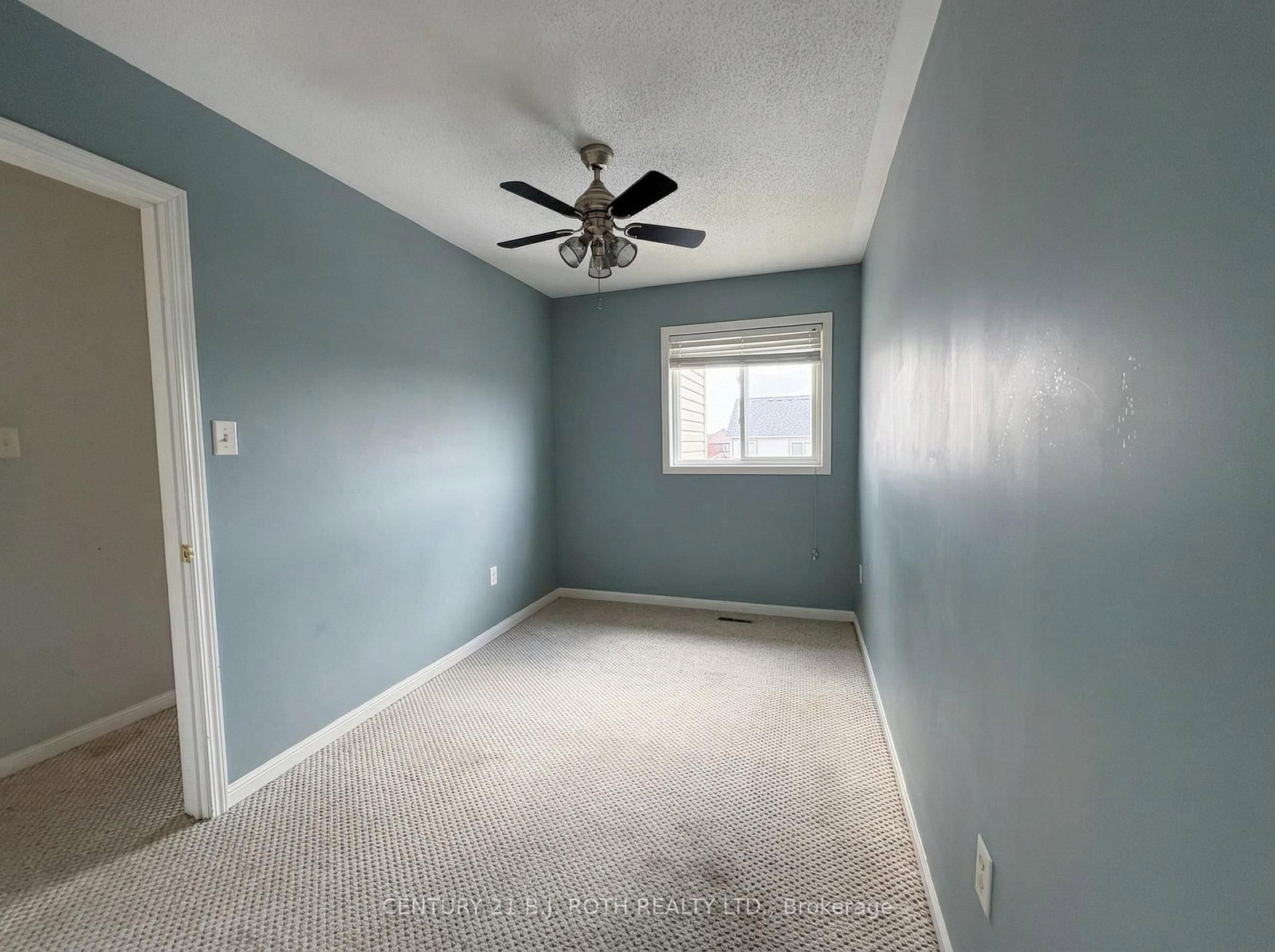 Townhouse for sale at 60 Ridwell Street, Barrie, Ontario, L4N 0X2 - Edgehill Drive - MLS: S12906366