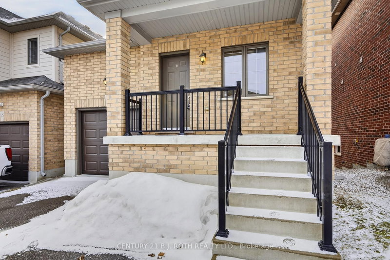 17 BEDFORD ESTATES Cres, Barrie, L4N 9K5 | Image 3