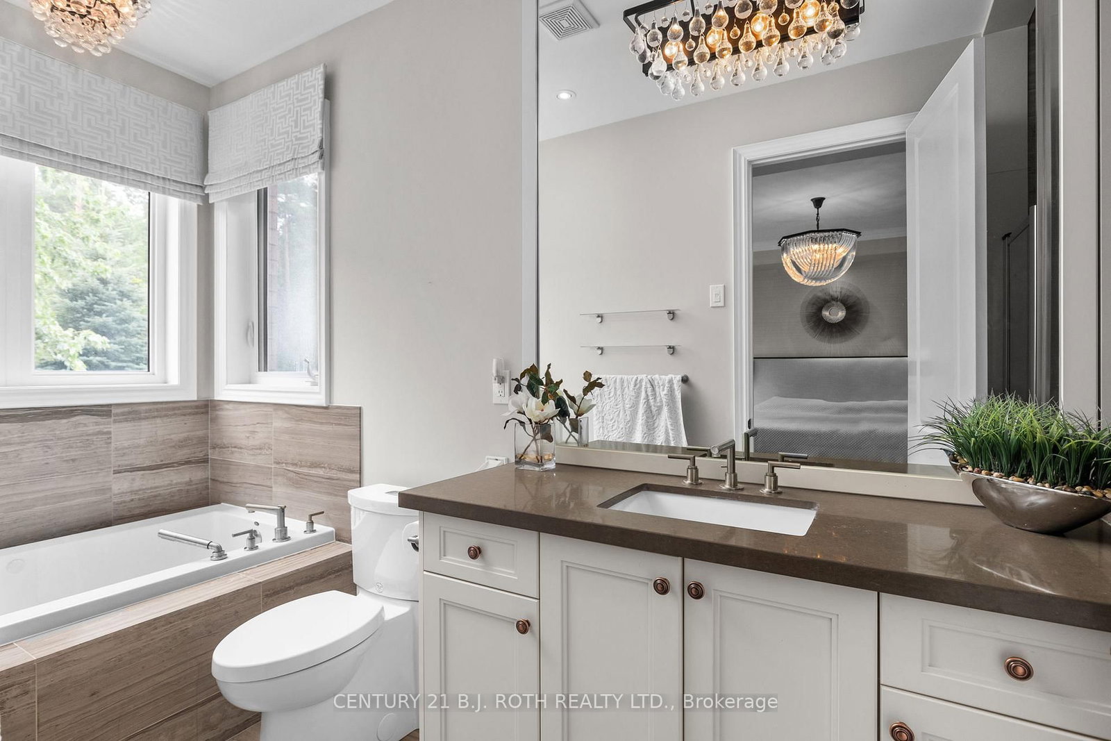 Detached House for sale at 3 Cameron Street, Springwater, Ontario, L9X 0S6 - Centre Vespra - MLS: S12909012