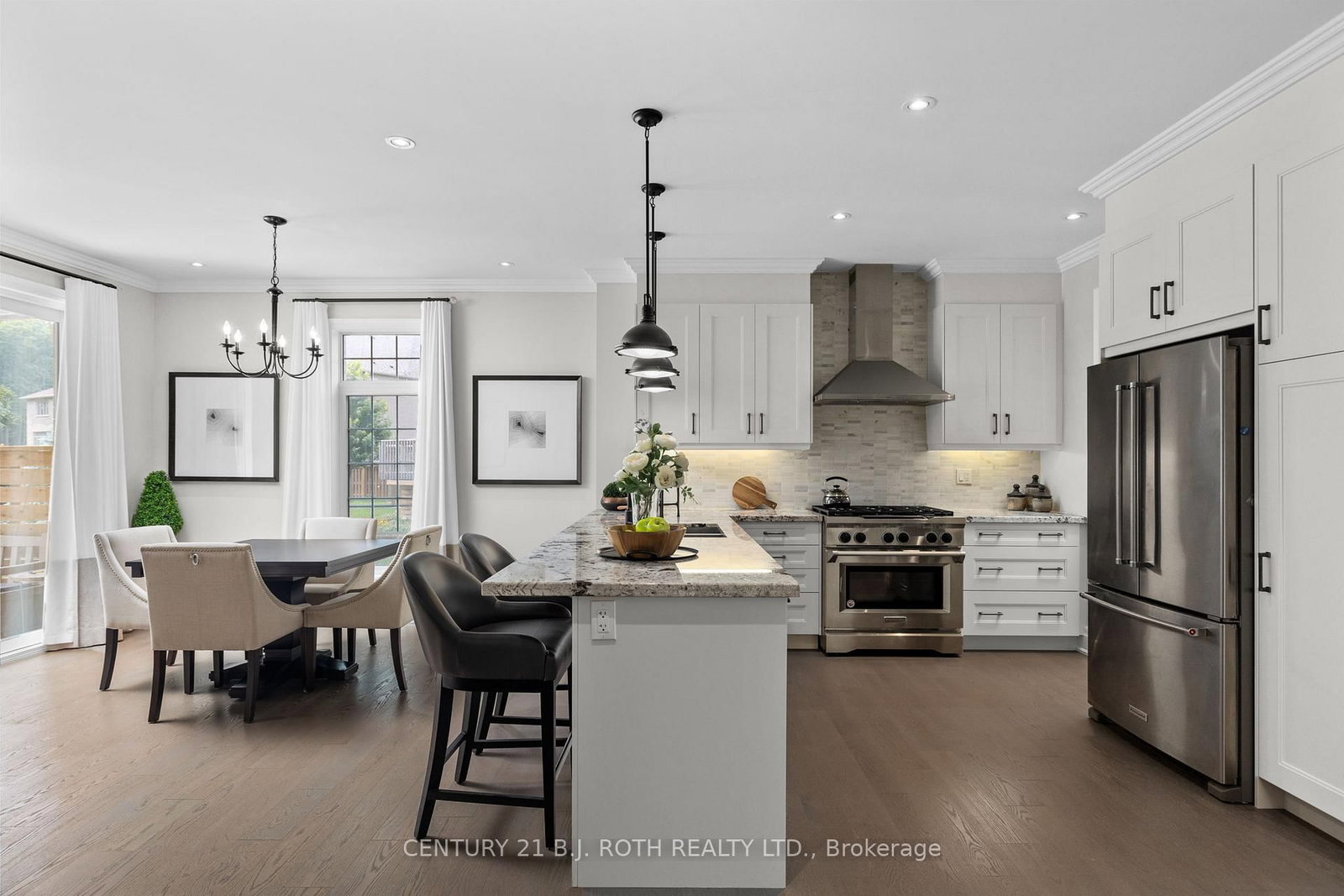 Detached House for sale at 3 Cameron Street, Springwater, Ontario, L9X 0S6 - Centre Vespra - MLS: S12909012