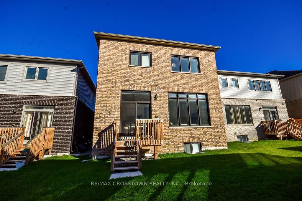 Detached House for sale at 104 Shepherd Drive, Barrie, Ontario, L9S 2Z4 - Rural Barrie Southeast - MLS: S12910302