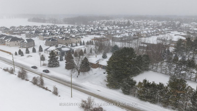 220 Morgan Rd, Wasaga Beach, L9Z 1N4 | Image 3