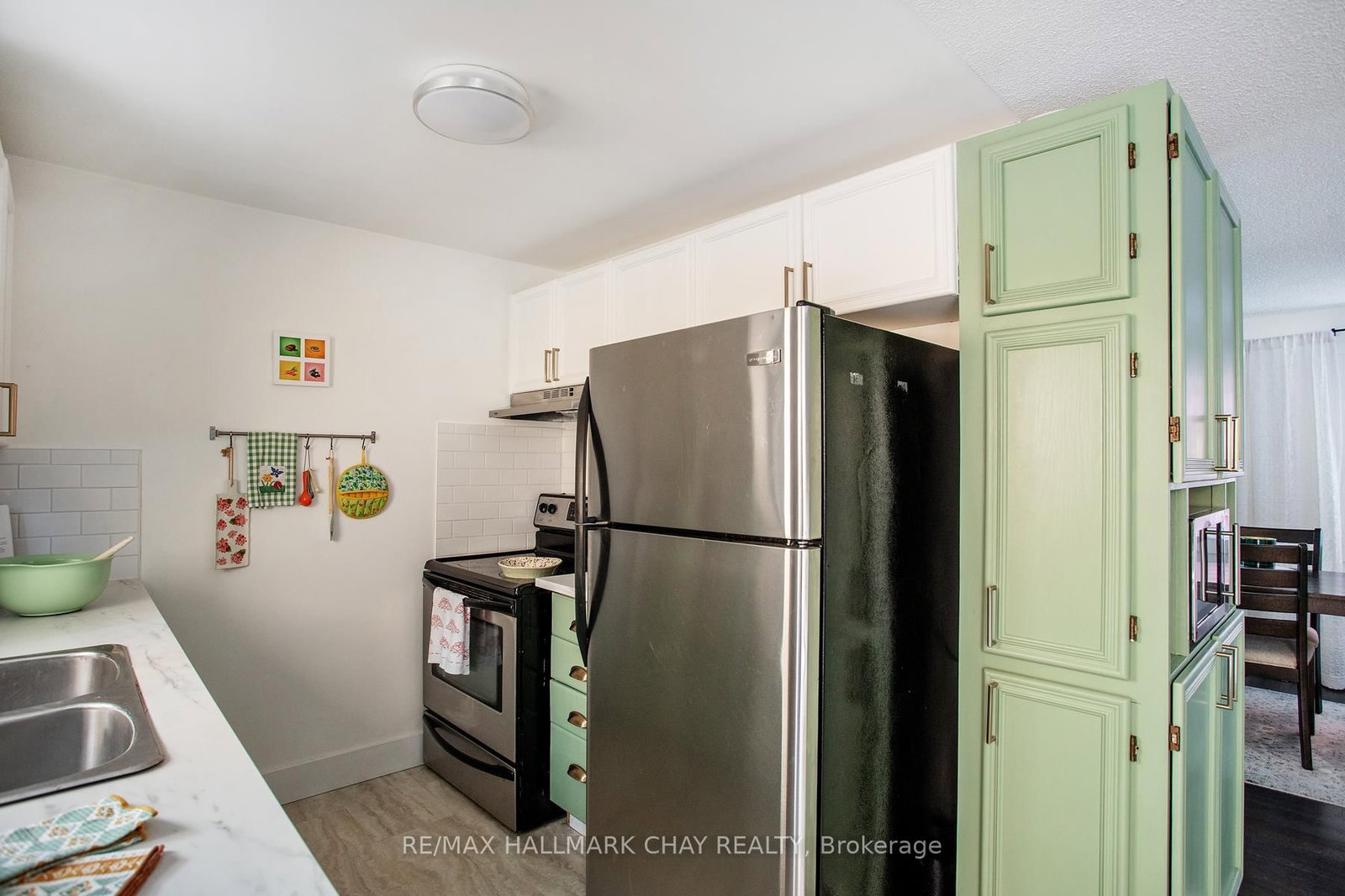 Detached House for sale at 35 Geddes Crescent, Barrie, Ontario, L4N 7B2 - Northwest - MLS: S12911242