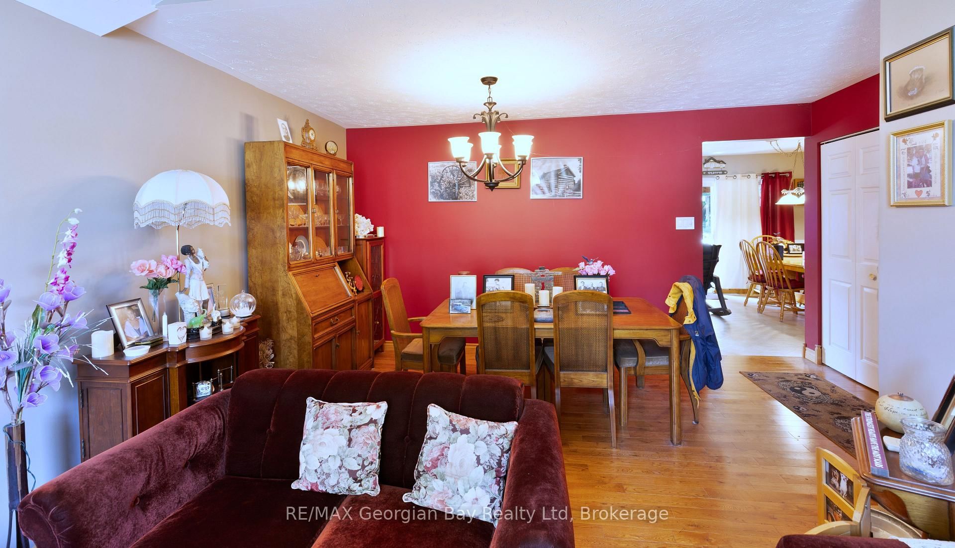 33 Anderson Crescent