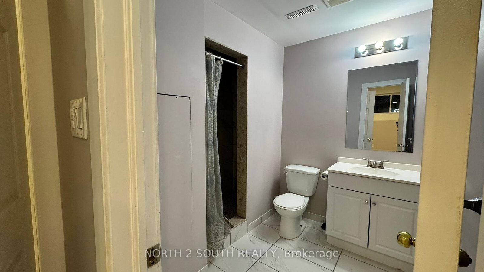 Detached House for lease at Bsmt-29 Gore Drive, Barrie, Ontario, L4N 8L3 - Ardagh - MLS: S12913312