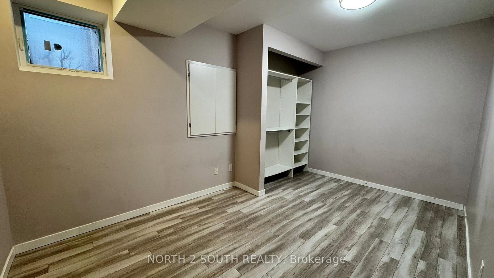 Detached House for lease at Bsmt-29 Gore Drive, Barrie, Ontario, L4N 8L3 - Ardagh - MLS: S12913312