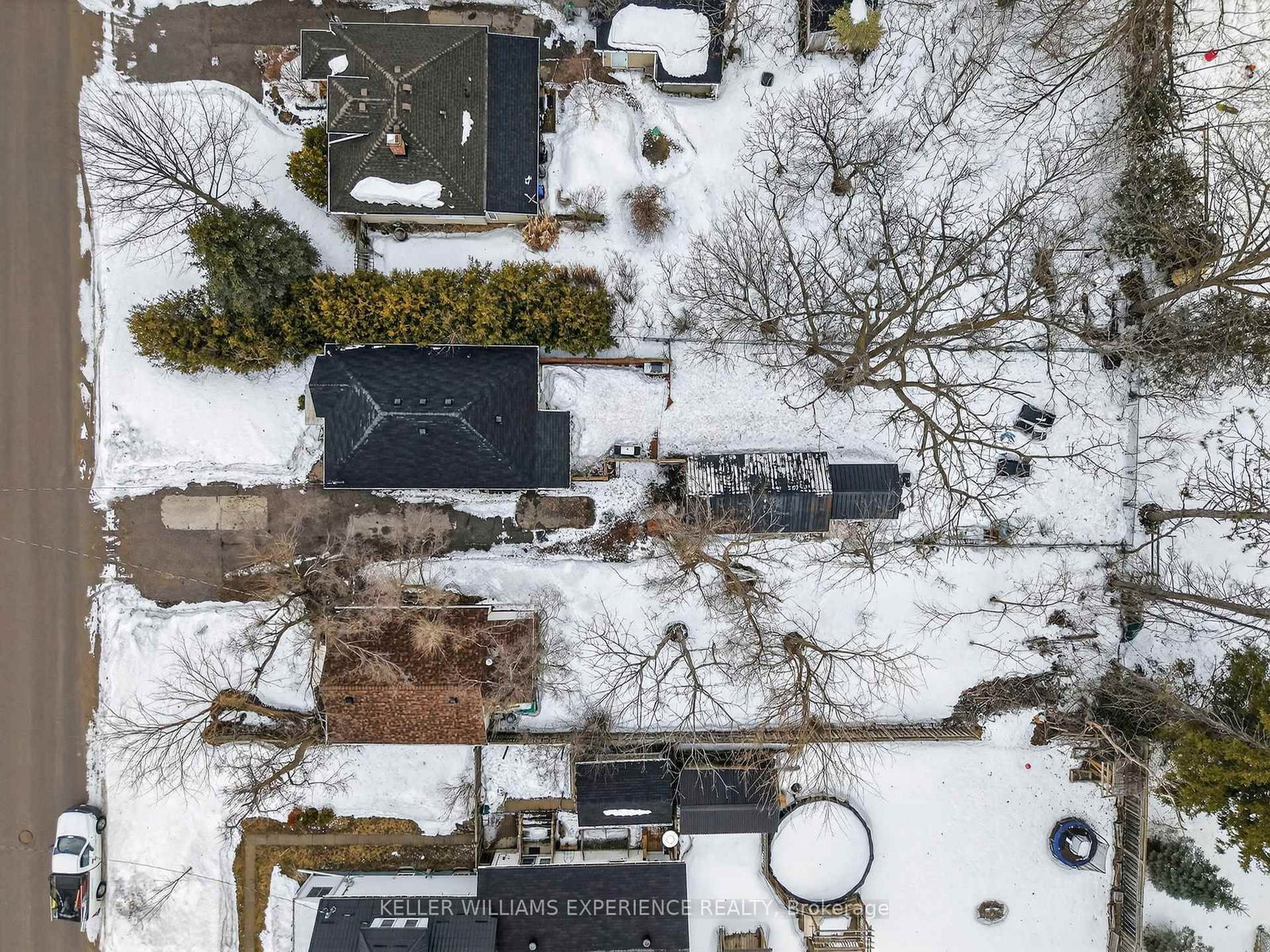 Detached House for sale at 32 HENRY Street, Barrie, Ontario, L4N 1C4 - Queen's Park - MLS: S12913490