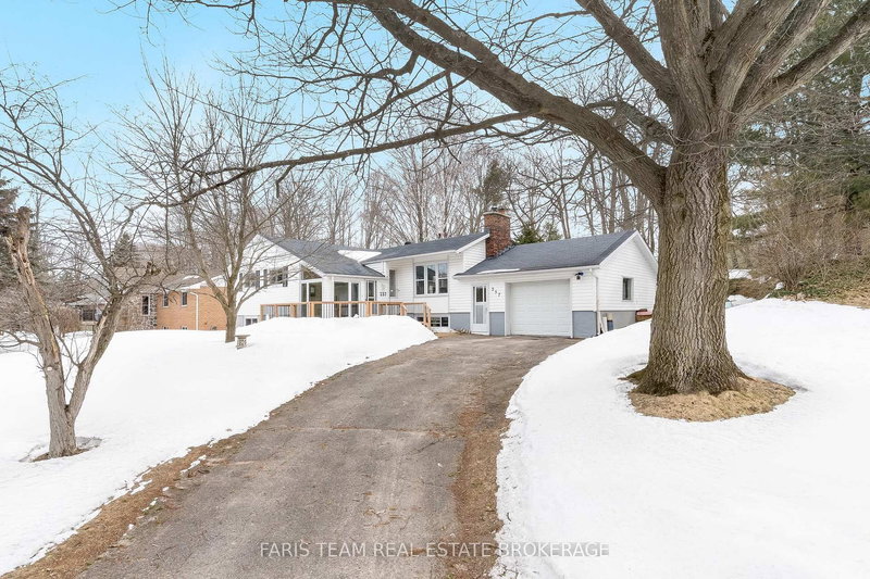 257 Church St, Penetanguishene, L9M 1G6 | Image 2