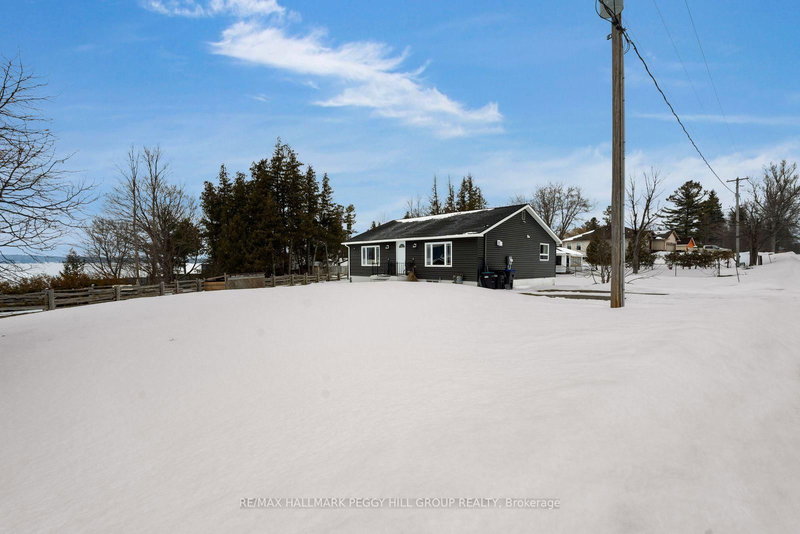 home for sale on 5724 & 1 Penetanguishene Road & Cedar Lane null
