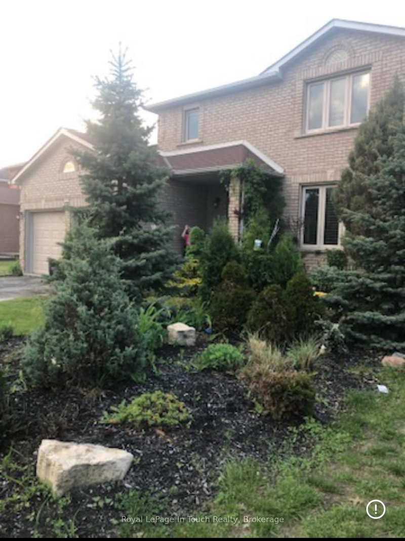 153 Ferndale Dr S, Barrie, L4N 6X9 | Image 3