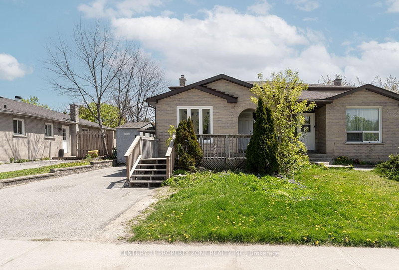 39 SYLVIA St, Barrie, L4M 5J2 | Image 2