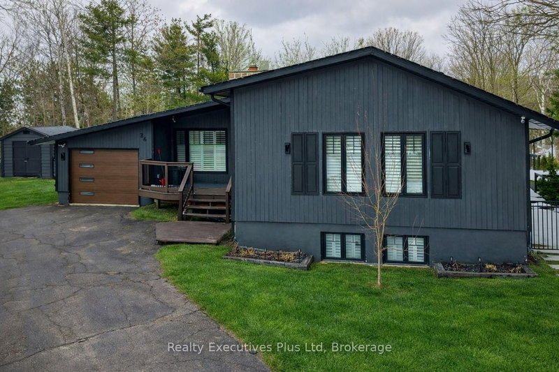 24 Birch Grove Dr, Oro-Medonte, L4M 4Y8 | Image 2
