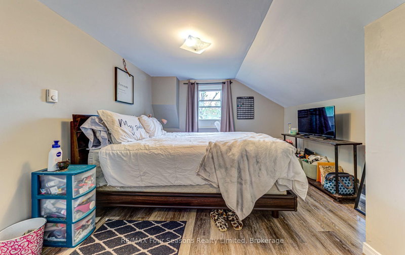 393 Second St, Collingwood, L9Y 1G9 | Image 2