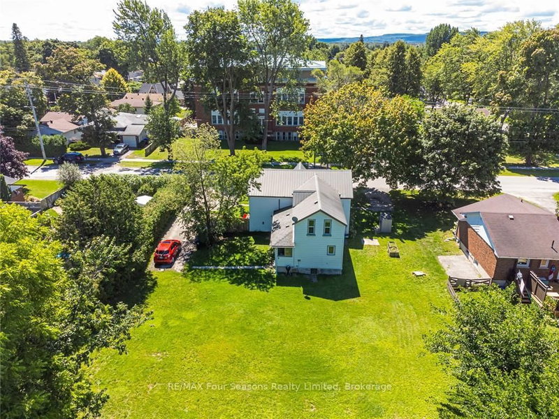 393 Second St, Collingwood, L9Y 1G9 | Image 3