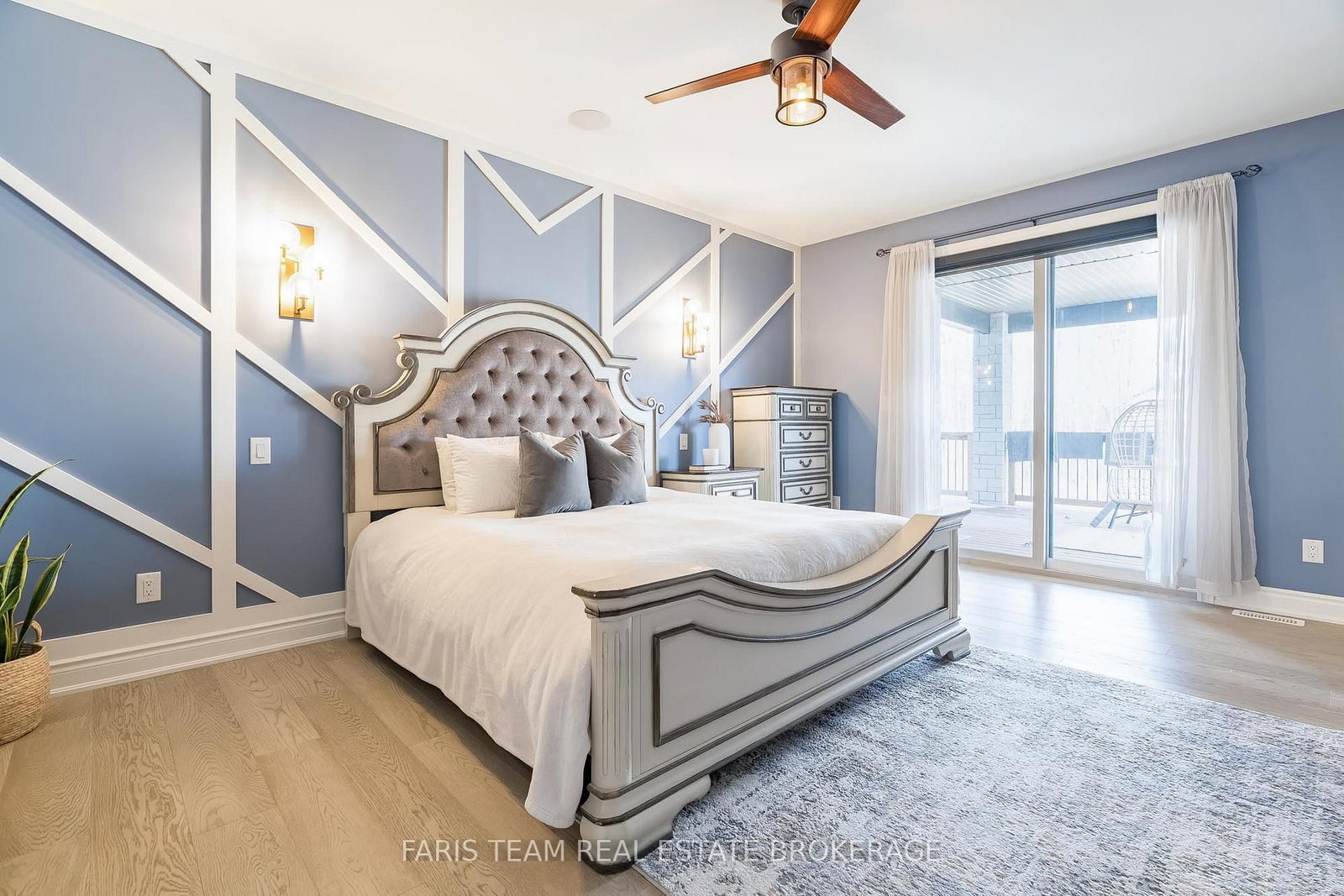 Detached House for sale at 9 Byers Street, Springwater, Ontario, L9X 2A3 - Snow Valley - MLS: S12919210