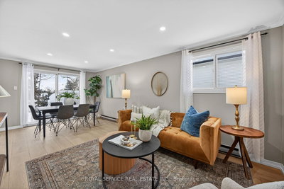 41 Hemingway Crescent, Barrie, Ontario image-0-4