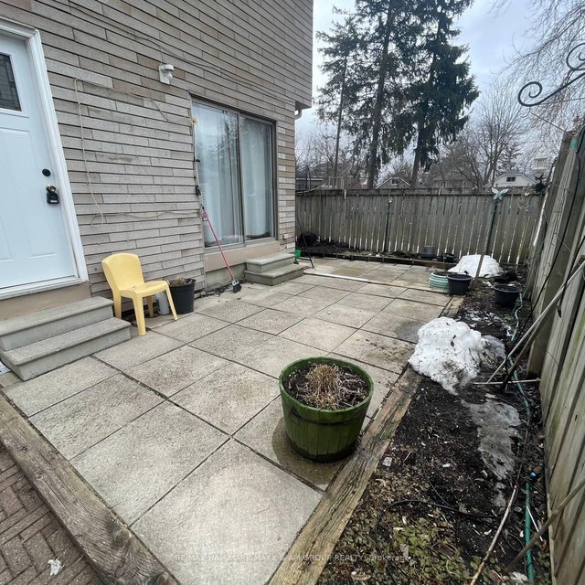 Unit B - 82 sanford Street