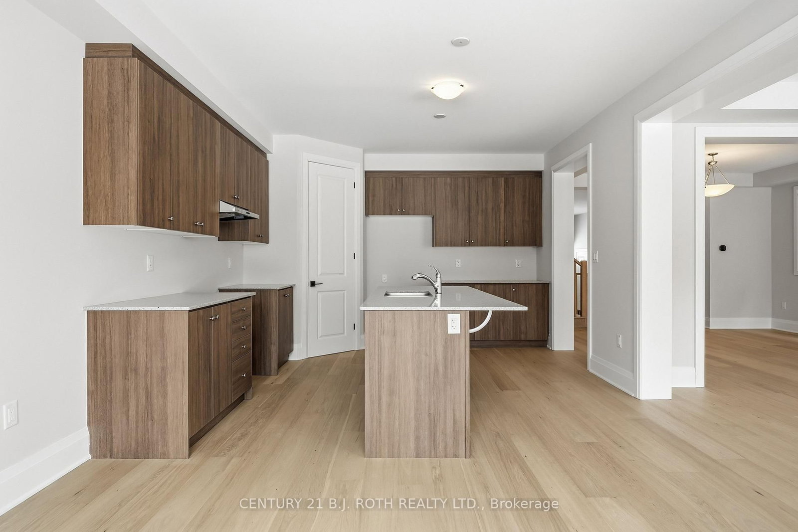 Detached House for sale at 395 Reid Drive, Barrie, Ontario, L9J 0G5 - Rural Barrie Southwest - MLS: S12921000