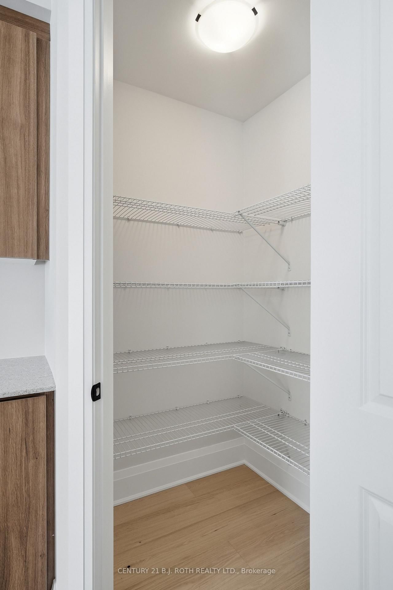 Detached House for sale at 395 Reid Drive, Barrie, Ontario, L9J 0G5 - Rural Barrie Southwest - MLS: S12921000