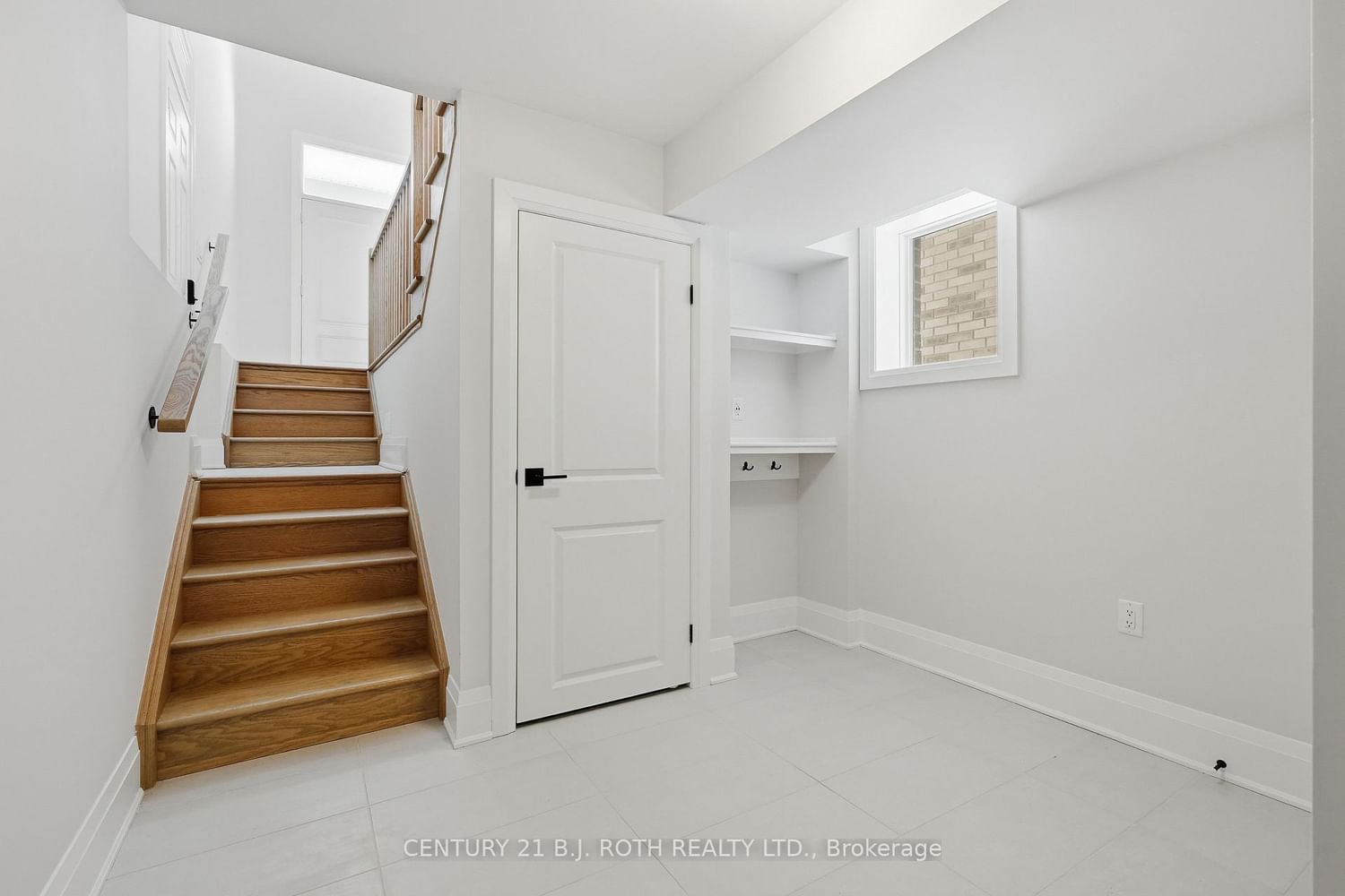 Detached House for sale at 395 Reid Drive, Barrie, Ontario, L9J 0G5 - Rural Barrie Southwest - MLS: S12921000