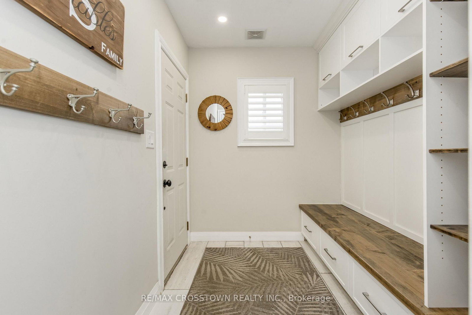 Detached House for sale at 58 Versailles Crescent, Barrie, Ontario, L4M 0B8 - Innis-Shore - MLS: S12921008