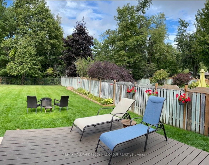 26 Kenwell Cres, Barrie, L4N 0A4 | Image 3