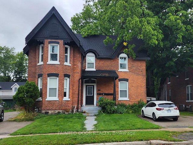 3 - 28 Wellington Street W