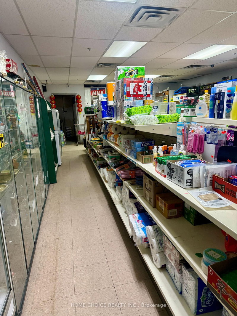 4 - 130 Bell Farm Rd, Barrie, L4M 6J4 | Image 2