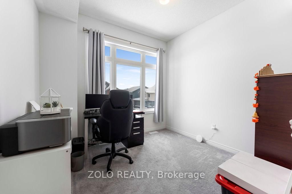 Detached House for sale at 23 Kingsbury Trail, Barrie, Ontario, L9J 0W8 - Rural Barrie Southeast - MLS: S12922412