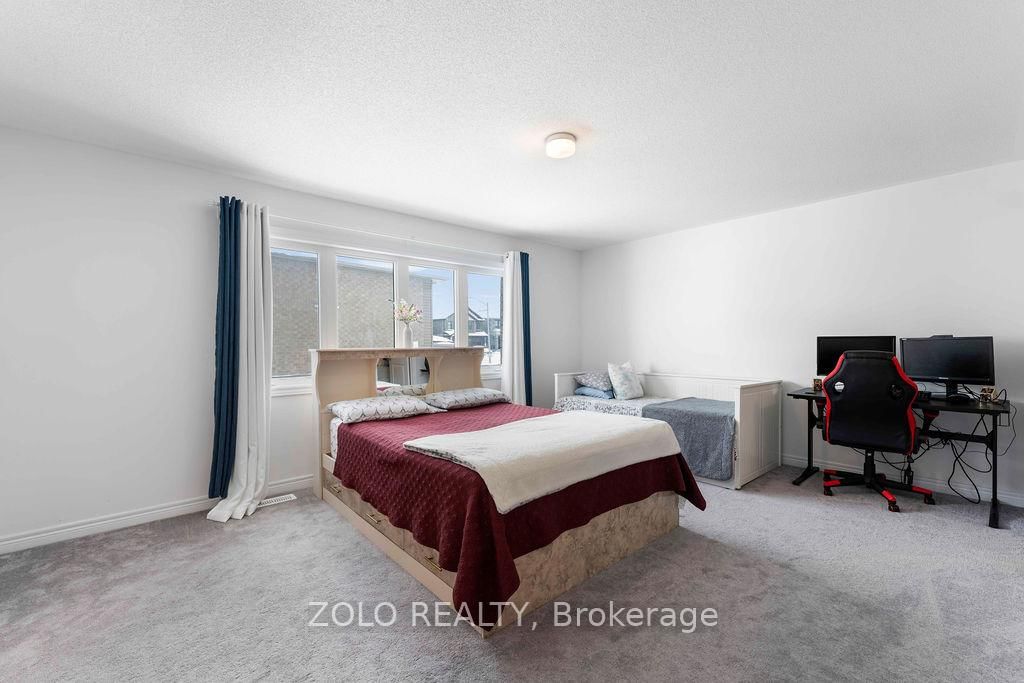 Detached House for sale at 23 Kingsbury Trail, Barrie, Ontario, L9J 0W8 - Rural Barrie Southeast - MLS: S12922412