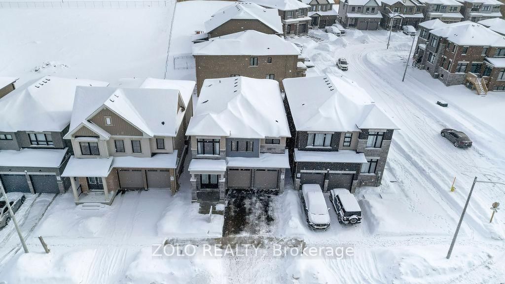 Detached House for sale at 23 Kingsbury Trail, Barrie, Ontario, L9J 0W8 - Rural Barrie Southeast - MLS: S12922412