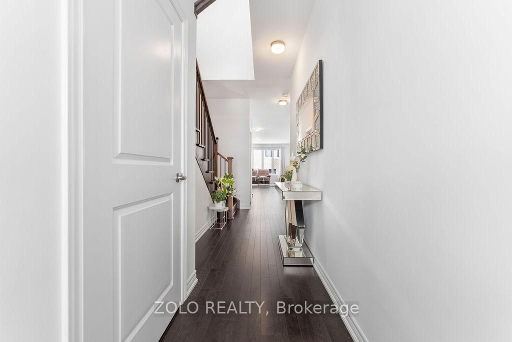 Detached House for sale at 23 Kingsbury Trail, Barrie, Ontario, L9J 0W8 - Rural Barrie Southeast - MLS: S12922412