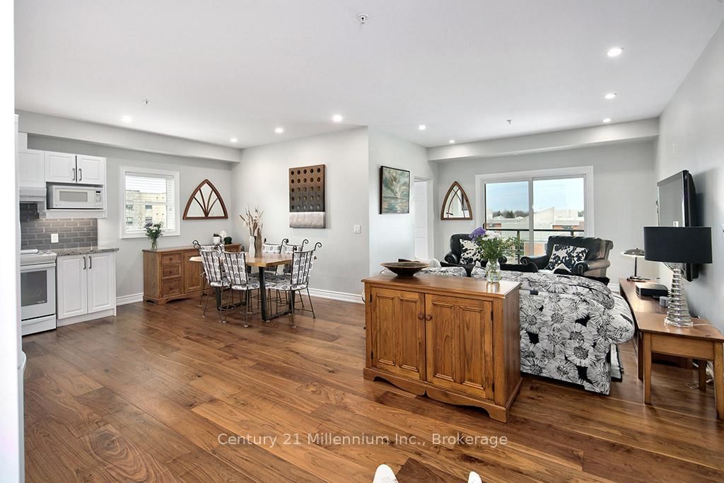 91 Raglan Street, Unit 302 - Photo 4