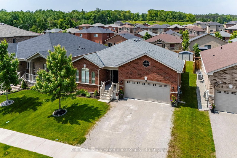 32 Hatton Dr, Penetanguishene, L9M 0V6 | Image 2