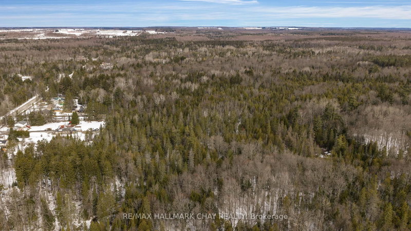 1541 Gill Rd, Springwater, L9X 1N2 | Image 2