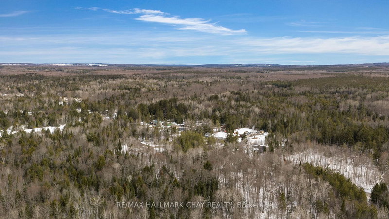 1541 Gill Rd, Springwater, L9X 1N2 | Image 3